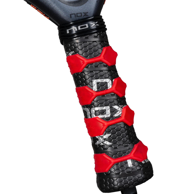 Raquette de padel Nox AT10 Genius 18K by Agustin Tapia 2025